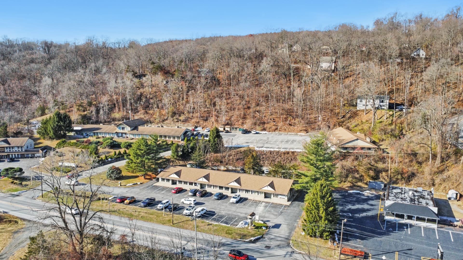 Aerial view of The Center for Dentistry of Vernon and its parking lot in Vernon Township, New Jersey